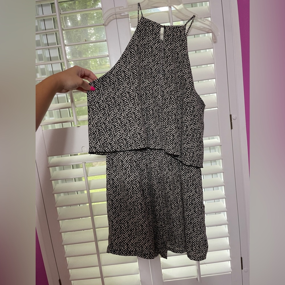 Romper - Picture 3 of 4